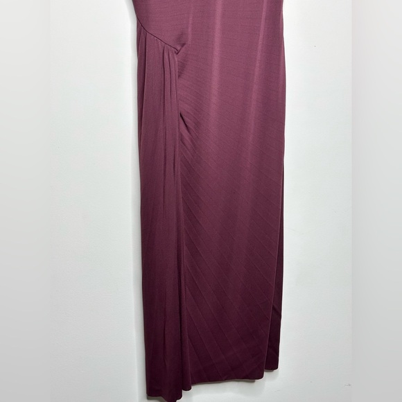 Elegant Halston  Sleeveless Maroon  Dress - Picture 3 of 8